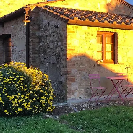 Casa Girasole Huis-wakacje 度假居 阿夏诺