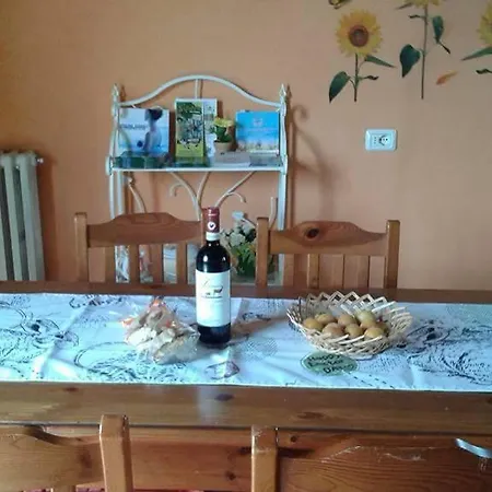 Prázdninový dům Casa Girasole Huis-wakacje *