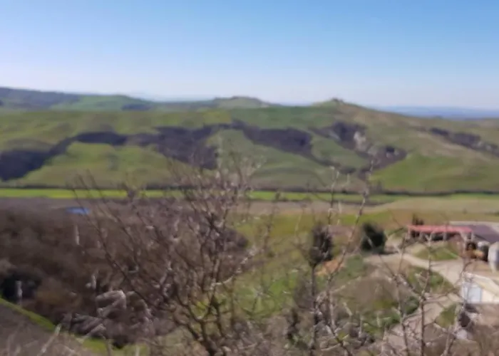 Casa Girasole Huis-wakacje 度假居 *