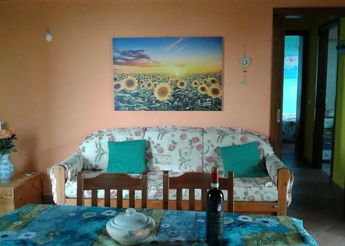 Casa Girasole Huis-wakacje 度假居