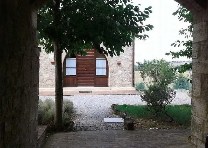 Casa Girasole Huis-wakacje 度假居 *